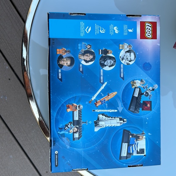 NEW SEALED LEGO® Ideas 21312 Women of NASA (231 pieces) New in BOX HTF - Picture 3 of 4